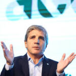 El BCRA cortó una maniobra que permitía a las empresas eludir trabas cambiarias