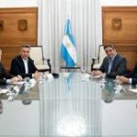 Más fondos discrecionales y negociación de deudas: las señales de Milei para atraer a los gobernadores