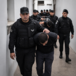 Nueve policías de Rosario arrestados por incendio en operativo irregular