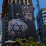 Iniciativa contra el antisemitismo se implementa en obras en construcción en medio del clima mundialista