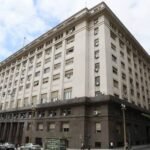 La deuda pública bruta llegó a US$ 486.628 millones y aumentó más de US$ 61.000 millones desde noviembre de 2023