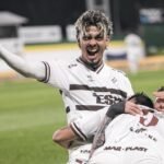 Vélez se impone 5-0 a Central Córdoba con un hat-trick de Martínez en Santiago del Estero